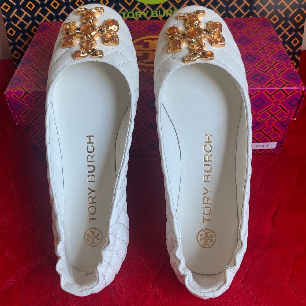 Tory Burch Quilted Ballet Queens Day- ivory s.5.5